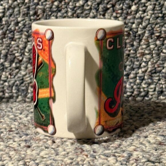 Vintage Cleveland Indians Chief Wahoo Old Logo Ceramic Mug ©MLB 1997 - Picture 4 of 7